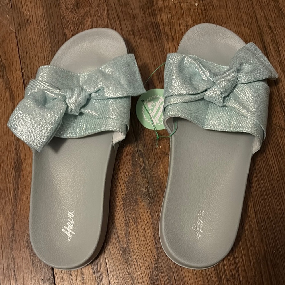 Blue Bow Slippers size 10